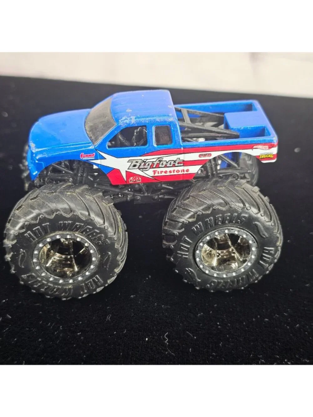 Hot Wheels Bigfoot Firestone Monster Truck Die-Cast 1:64 Scale Toy Collectible